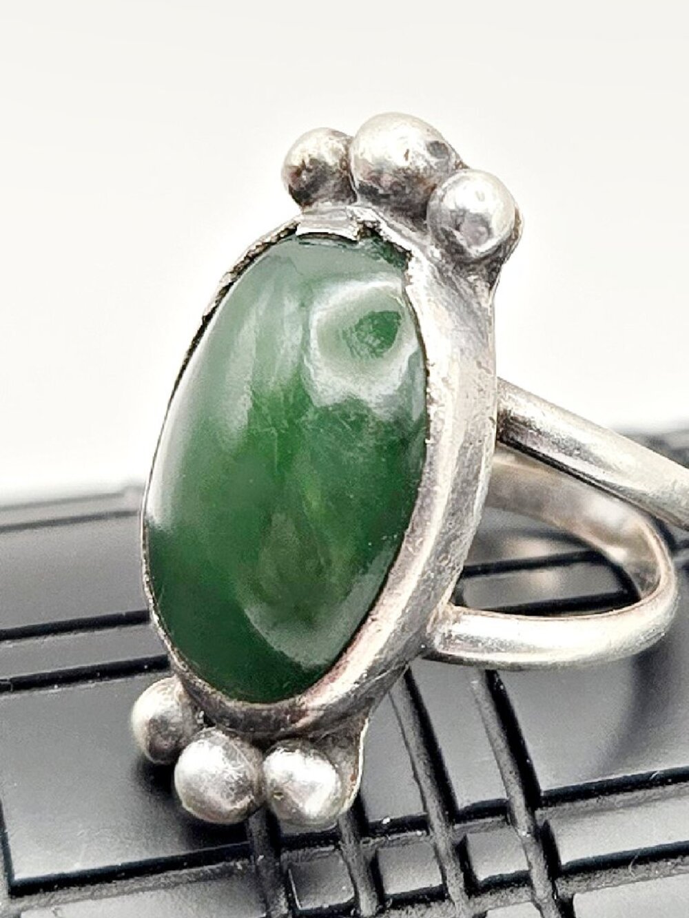 Vintage Native American Sterling Silver Green Stone Ring Size 5 1970s